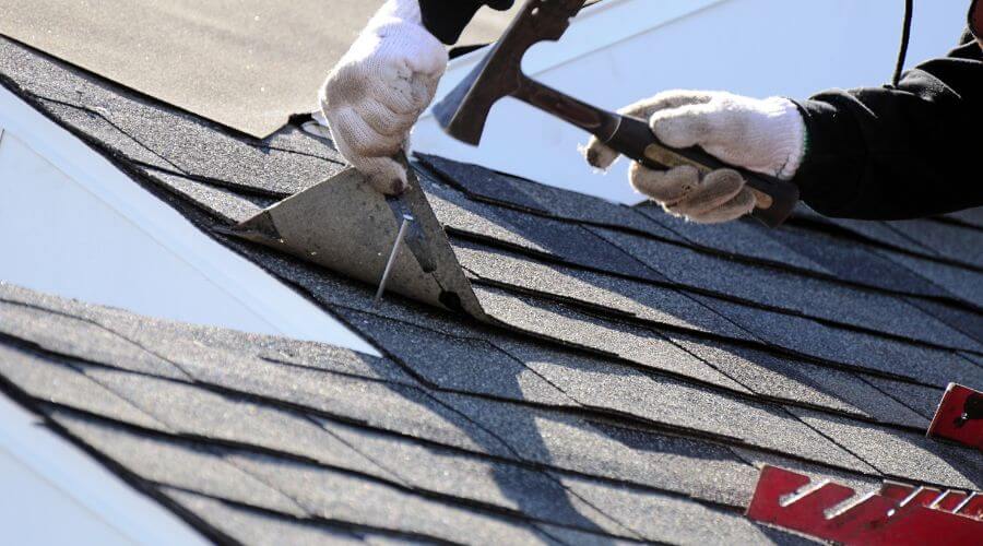 Professional gutter cleaning in Fitchburg, MA